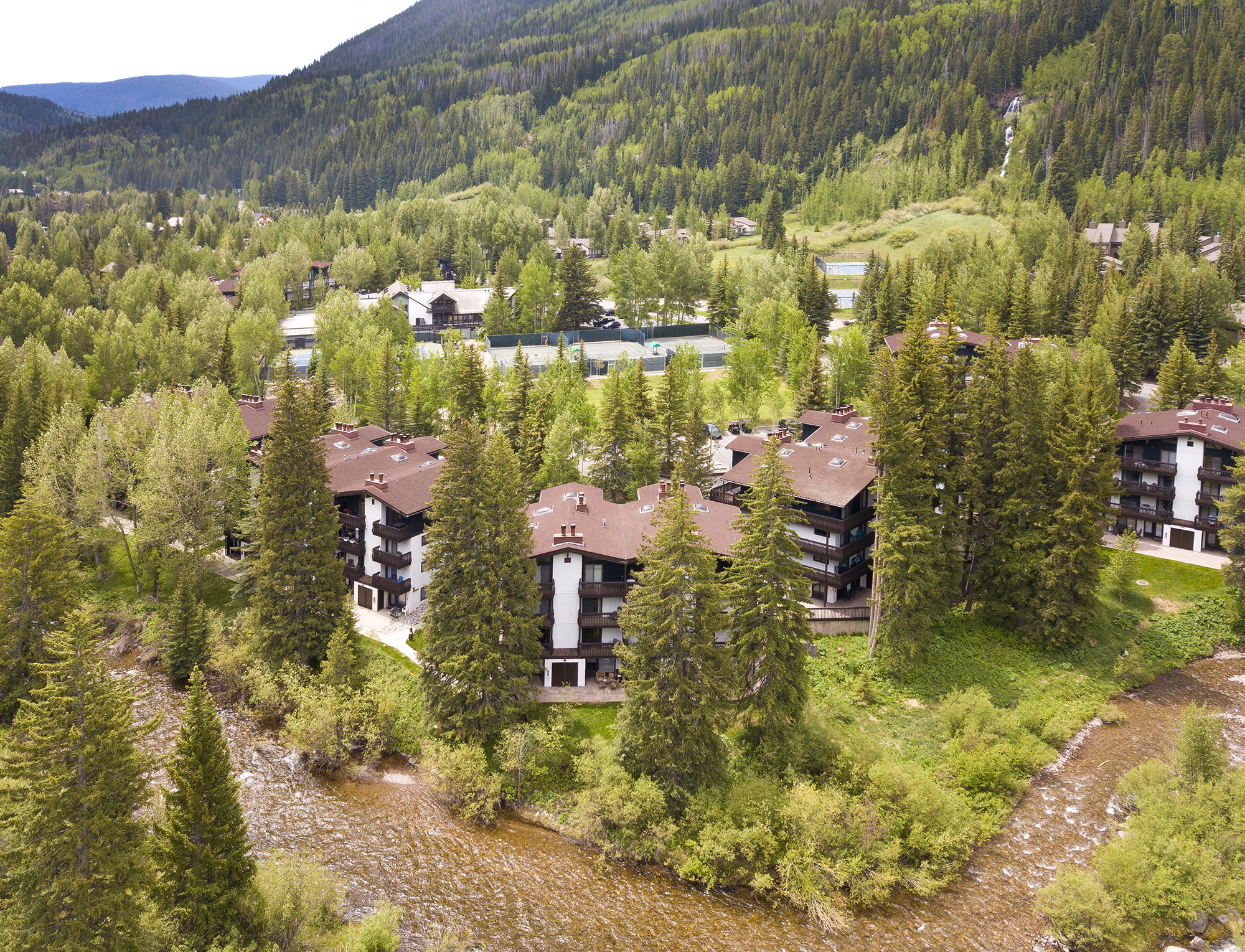 Vail Racquet Club Mountain Resort — gallery preview 1